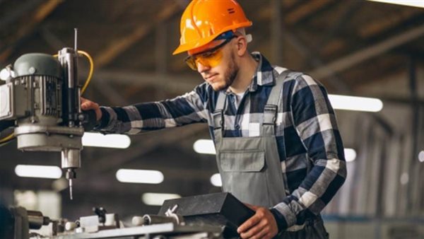 محافظ قنا: 67.4 مليون جنيه لتمويل المشروعات الصغيرة ومتناهية الصغر خلال العام الجارى