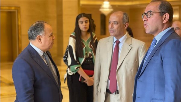  وزير المالية يضع اللمسات الأخيرة لاستضافة اجتماعات البنك الآسيوي العالمي