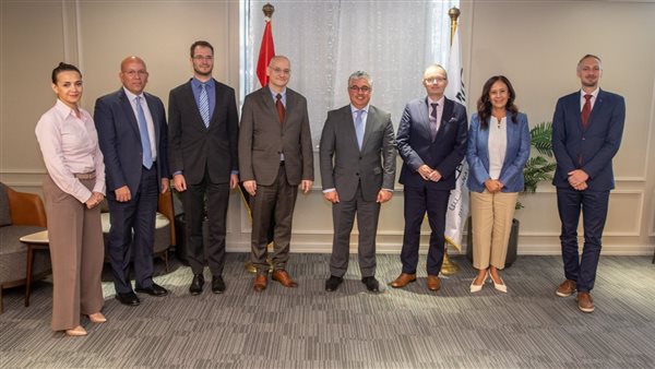 اقتصادية قناة السويس تستقبل وفد أعمال من دولة التشيك