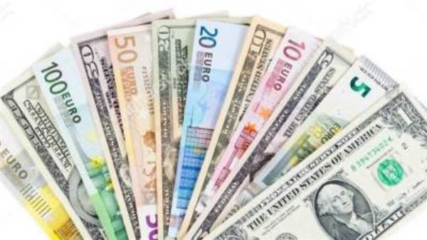 أسعار العملات اليوم الأربعاء.. تراجع اليورو والجنيه الإسترليني والفرنك السويسري