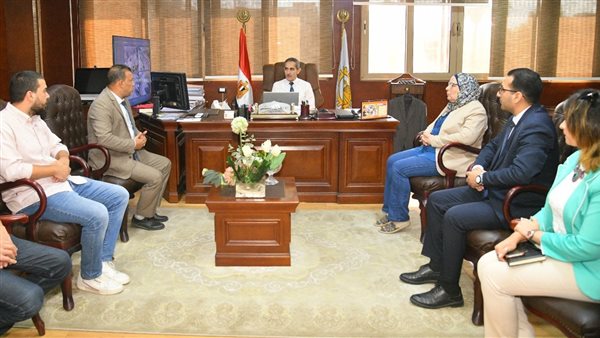 وفد وزارة التخطيط يتابع معايير 