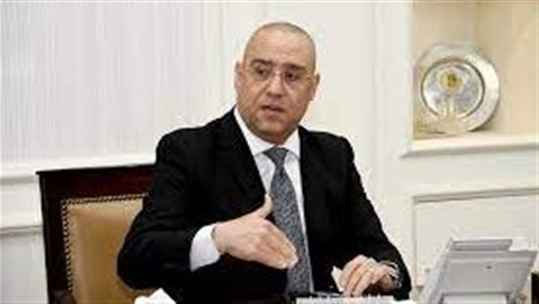 وزير الإسكان يتفقد وحدات 