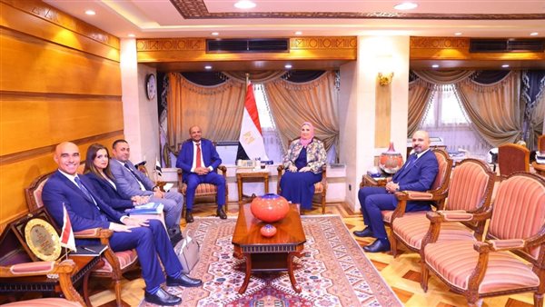 وزيرة التضامن تبحث مع رئيس البورصة تأسيس وإطلاق أدوات تمويلية مبتكرة