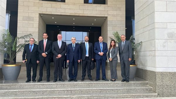 وزير الكهرباء يستقبل وفد رفيع المستوى لشركة سيمينز لبحث سبل التعاون الثنائى والاستثمار على أرض مصر 
