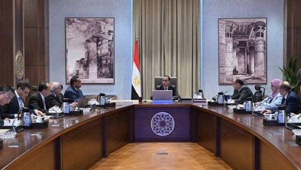 رئيس الوزراء يدعم توسعات صناعية ضخمة في بورسعيد 