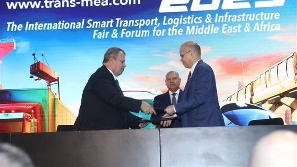 وزير النقل يشهد توقيع 3 اتفاقيات استراتيجية لتوطين صناعة السكك الحديد بمصر