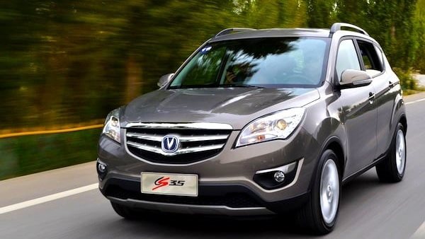 صور| شانجان CS 35 2015.. خيار مميز في سوق السيارات المحلي