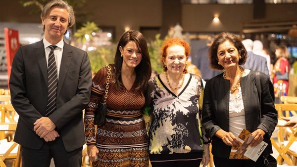 وزيرة التعاون الدولي تشهد معرض الحرف اليدوية والأزياء للمستفيدات من مبادرة التنمية المتكاملة ENID