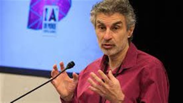 الأب الروحى للذكاء الاصطناعى يحذر: لا تجعلوا شركات التكنولوجيا الكبرى تكتب قواعد الـ AI