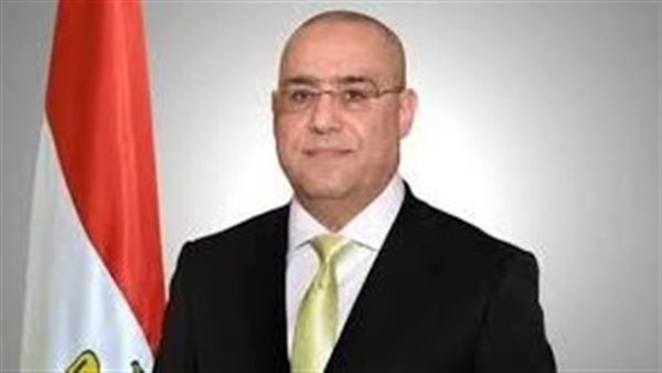 وزير الإسكان يُصدر قرارات لإزالة تعديات ومخالفات بناء بـ3 مدن جديدة