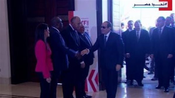 الرئيس السيسي يصل مقر انعقاد المعرض الإفريقي للتجارة البينية