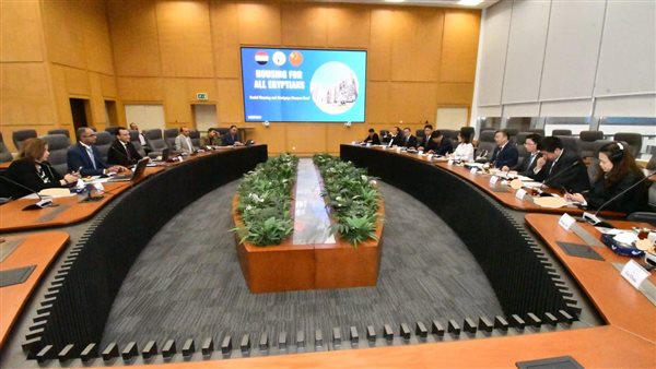 مسئولو الإسكان يبحثون مع وفد صيني سبل التعاون في مجالات البنية الأساسية والمدن الذكية