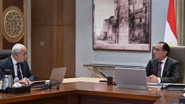 رئيس الوزراء يتابع مع وزير التربية والتعليم خطوات تطوير مسارات التعليم قبل الجامعي