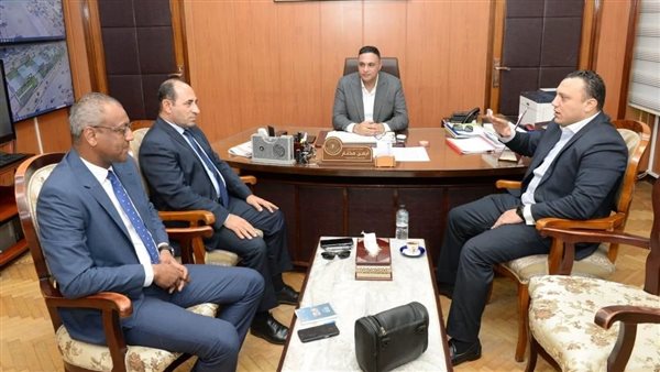 محافظ الدقهلية يبحث مع وفد 