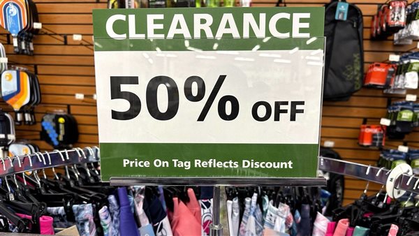 التضخم الأميركي ينخفض لأول مرة منذ 3 أشهر.. ماذا يعني ذلك للسياسة النقدية؟