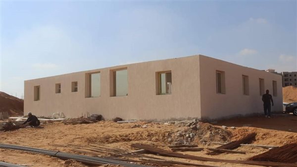 رئيس جهاز مدينة العاشر من رمضان يتابع أعمال النموذج الأخضر