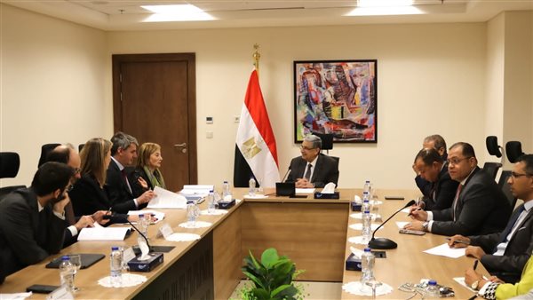 وزير الكهرباء يستقبل نائبة رئيس بنك الاستثمار الأوروبى لبحث سبل تعزيز التعاون