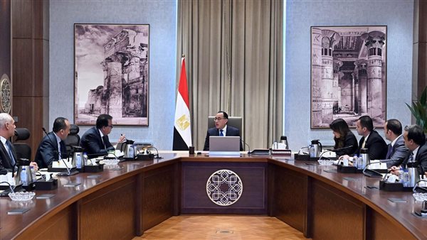 رئيس الوزراء يتابع موقف تنفيذ المشروعات الصحية بمبادرة 