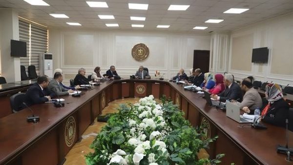  وزير العمل يوجه بسرعة الانتهاء من تطوير منظومة العمالة غير المنتظمة إلكترونيًا