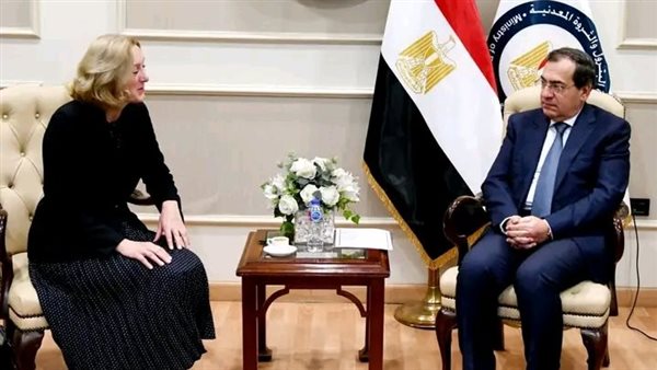 وزير البترول يستعرض مع سفيرة سلوفاكيا بالقاهرة فرص الاستثمار في مجال الغاز