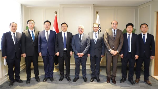 رئيس اقتصادية قناة السويس يبحث التعاون مع نائب محافظ مقاطعة شاندونج الصينية 
