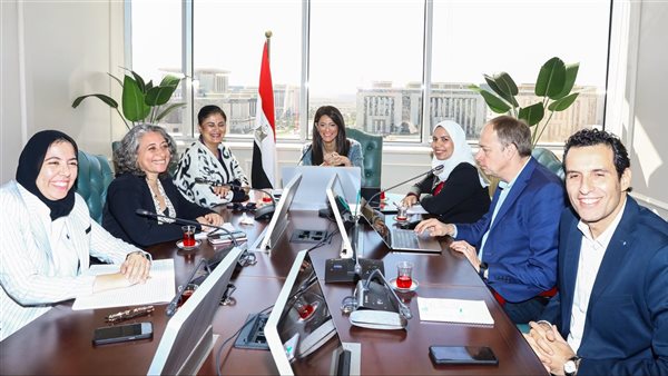 «المشاط» تبحث مع بعثة «الإيفاد» تطور تنفيذ الاستثمارات الزراعية ومشروعات «نُوَفِّــي»