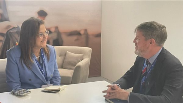 وزيرة التخطيط ونائب رئيس شئون الشرق الأوسط بغرفة التجارة الأمريكية يبحثان تعزيز التعاون