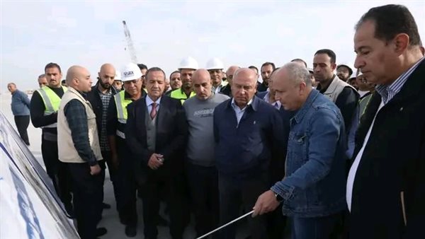 وزير النقل يتابع تقدم معدلات تنفيذ مشروع تطوير ميناء السخنة| صور