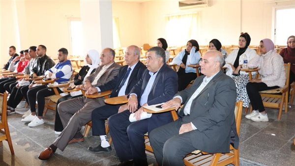 المعمل المركزى للثروة السمكية يختتم التدريب الميدانى لطلاب كلية التكتولوجيا والتنمية بالزقازيق
