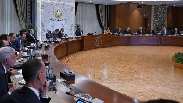 رئيس الوزراء يواصل اجتماعات ضبط الأسواق وأسعار السلع