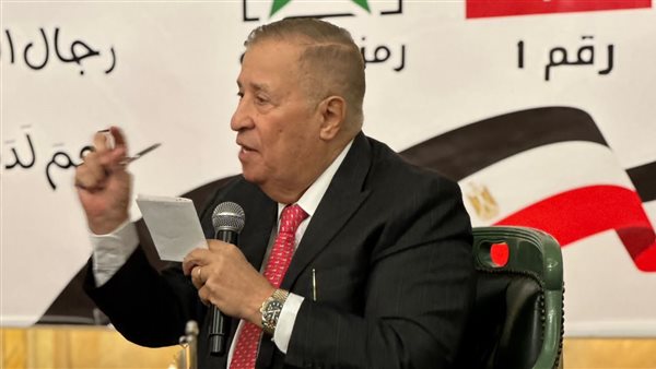 المستثمرون يؤيدون السيسي لفترة رئاسية جديدة ويشيدون بإنجازاته الاقتصادية والعسكرية| صور