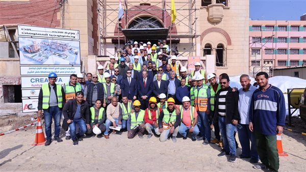 وزير الاتصالات يتفقد أعمال إنشاء مركز إبداع مصر الرقمية بكفر الشيخ