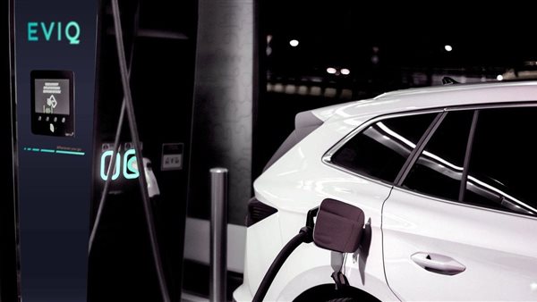 «EVIQ» تطلق مركزًا بحثيًا لتطوير شواحن السيارات الكهربائية في الرياض
