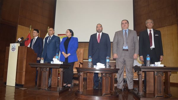 غرفة القاهرة تنظم مؤتمر 