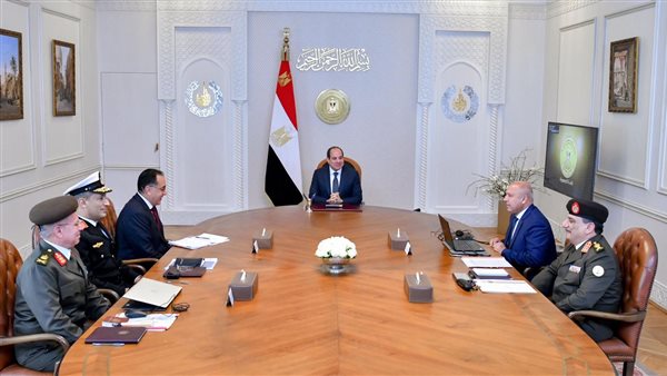 السيسي يستعرض مستجدات تنفيذ مشروع إنتاج الهيدروجين الأخضر وتطوير ميناء جرجوب التجاري