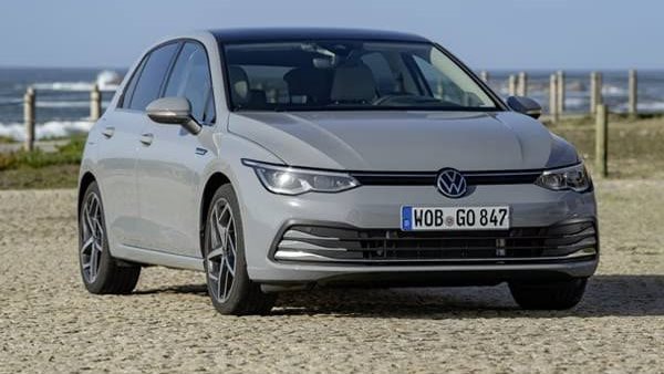 فولكس فاجن تكشف عن جولف 2025.. فيس ليفت بتصميم أمامي جديد