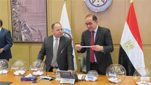 معيط يشهد قرعة تأشيرات الحج للعاملين بوزارة «المالية| صور