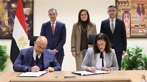 «التخطيط» و«البريد» توقعان بروتوكول تعاون لتنفيذ أنشطة التمكين الاقتصادي لتنمية الأسرة