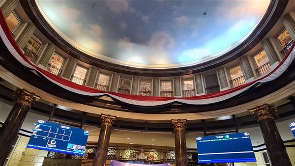 مبيعات العرب والأجانب تدفع 