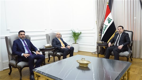 رئيس الوزراء العراقي يلتقي القانوني الإماراتي حبيب الملا والإعلان عن تأسيس مكتب في بغداد