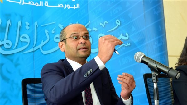 إعادة تقسيم الأسواق داخل البورصة وتوحيد معايير الإدراج بقوائم الأسهم مع معايير الإدراج بمؤشرات أسعار الأسهم