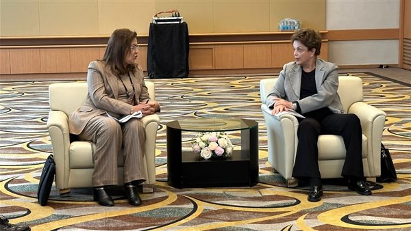 في اول لقاء مع رئيس بنك التنمية.. وزيرة التخطيط : تتطلع لتعميق التعاون مع دول البريكس