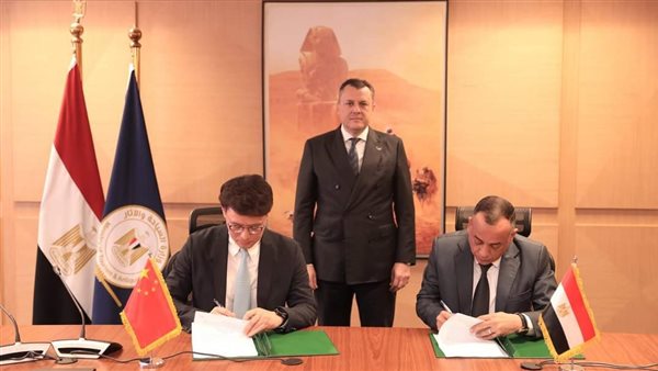  وزير السياحة بشهد مراسم توقيع بروتوكول تعاون بين المجلس الأعلى للآثار ومتحف شنغهاي بالصين