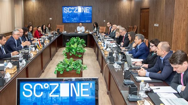 رئيس اقتصادية قناة السويس يستقبل وفد من أعضاء مجلس إدارة البنك الأوروبي لإعادة الإعمار والتنمية 