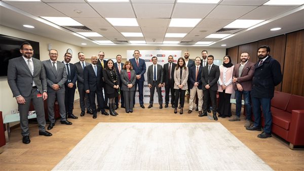 «أبوظبي التجاري» يتعاون مع اتصالات من e& لإطلاق برنامج المكافآت الرقمي «TouchPoints»