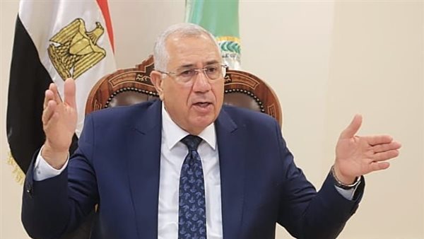 وزير الزراعة: يبحث تعزيز تطبيقات برامج الابتكار والتكنولوجيا في مجال الزراعة