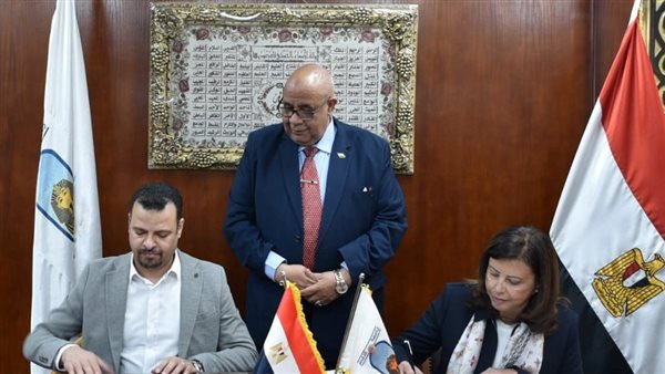 مؤسسة إي اف چي للتنمية الاجتماعية توقع اتفاقية ثلاثية مع محافظة وجامعة الأقصر 