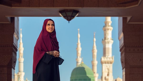 رحلة العمرة للسيدات: تجربة فريدة من السهولة والأمان والمتعة