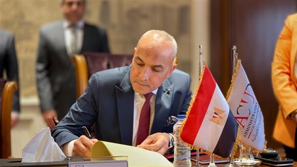  العاصمة الإدارية للتنمية العمرانية وبلدة دونجبا توقعان مذكرة تفاهم لتبادل التكنولوجيا المتطورة والخبرات وإدارة مناطق السفارات