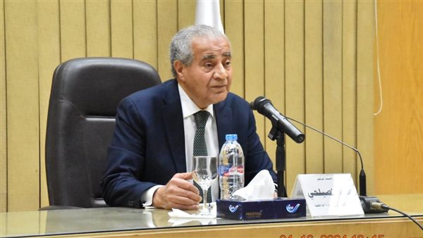 التموين توجه المديريات بالمرور على كافة مخابز بلدية ومنافذ صرف السلع والتموين خلال اجازة عيد الاضحى 